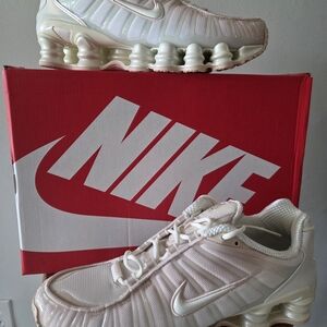 Woman's Nike Shox TL Sneakers